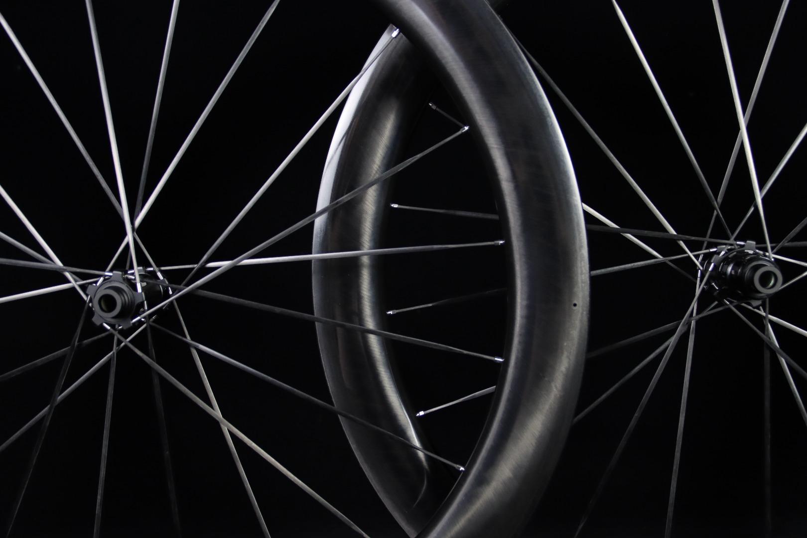 Light Bicycle Airia 55 rim and spoke build detail