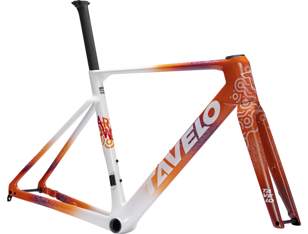 TAVELO Arow Race in Alpha